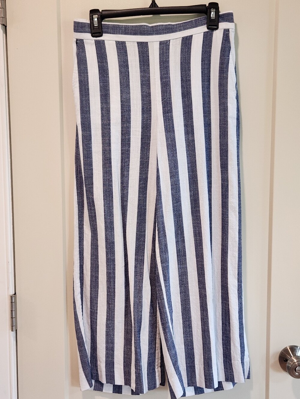 Banana Republic Navy and White Striped Rowan Wide-Leg Pants Size 4